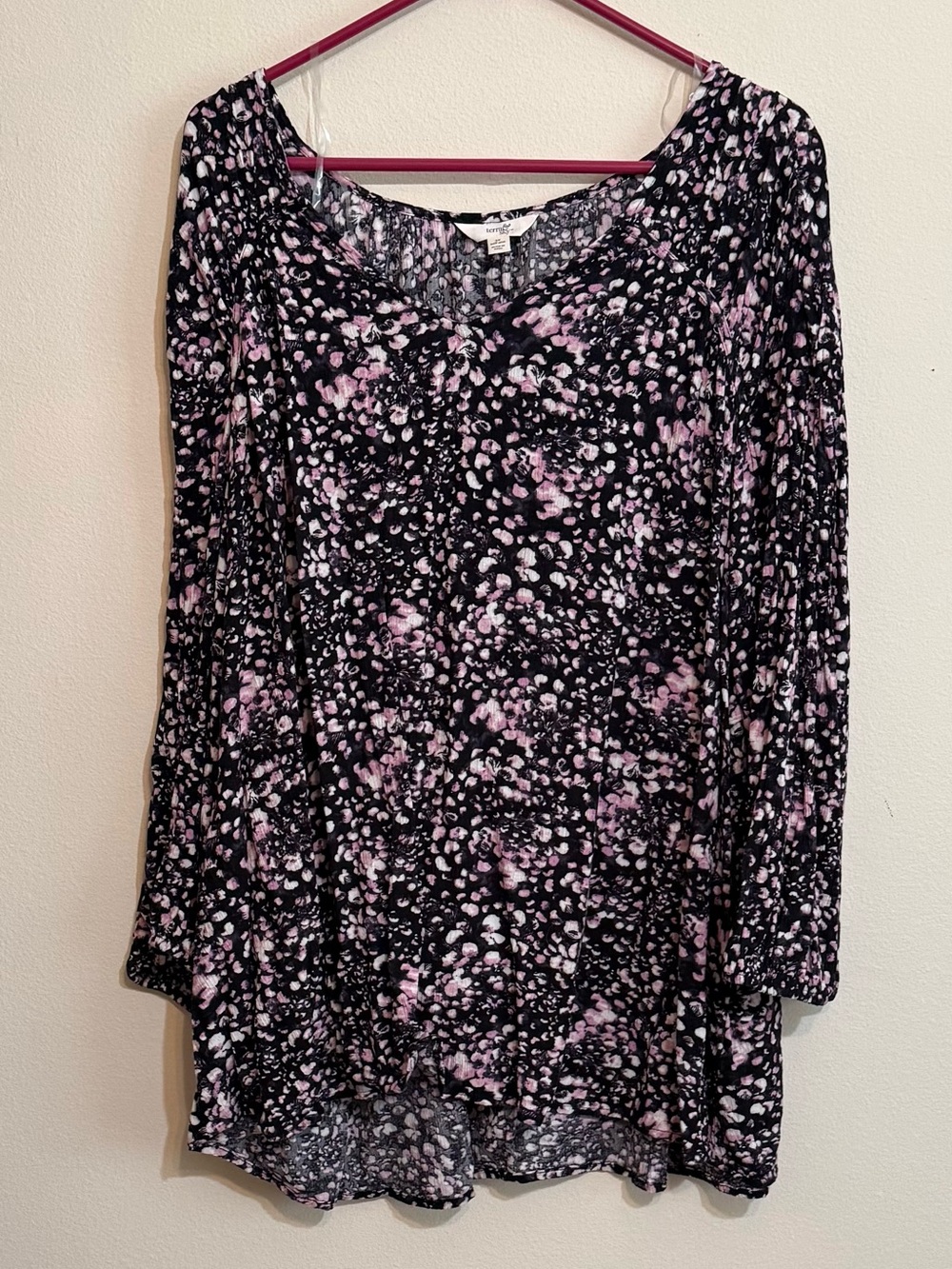 Terra & Sky Women’s Floral Scoop Neck Long Sleeve Top - Black & Pink 3X